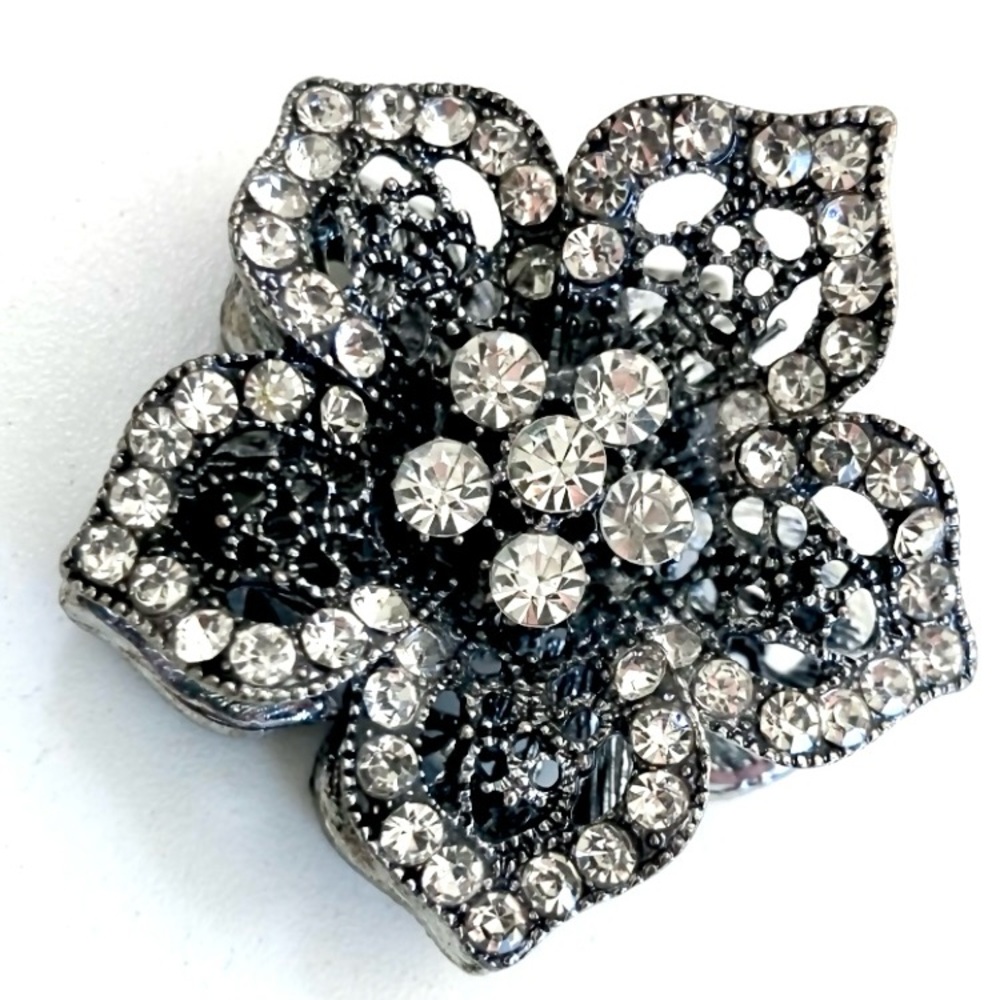 VICTORIAN Floral Lace Metal Jaw Claw Hair Clip with Crystal Accents